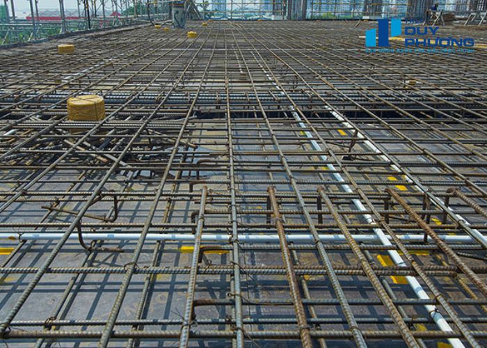 Các tiêu chí so sánh chi tiết giữa lưới thép hàn và thép buộc tay